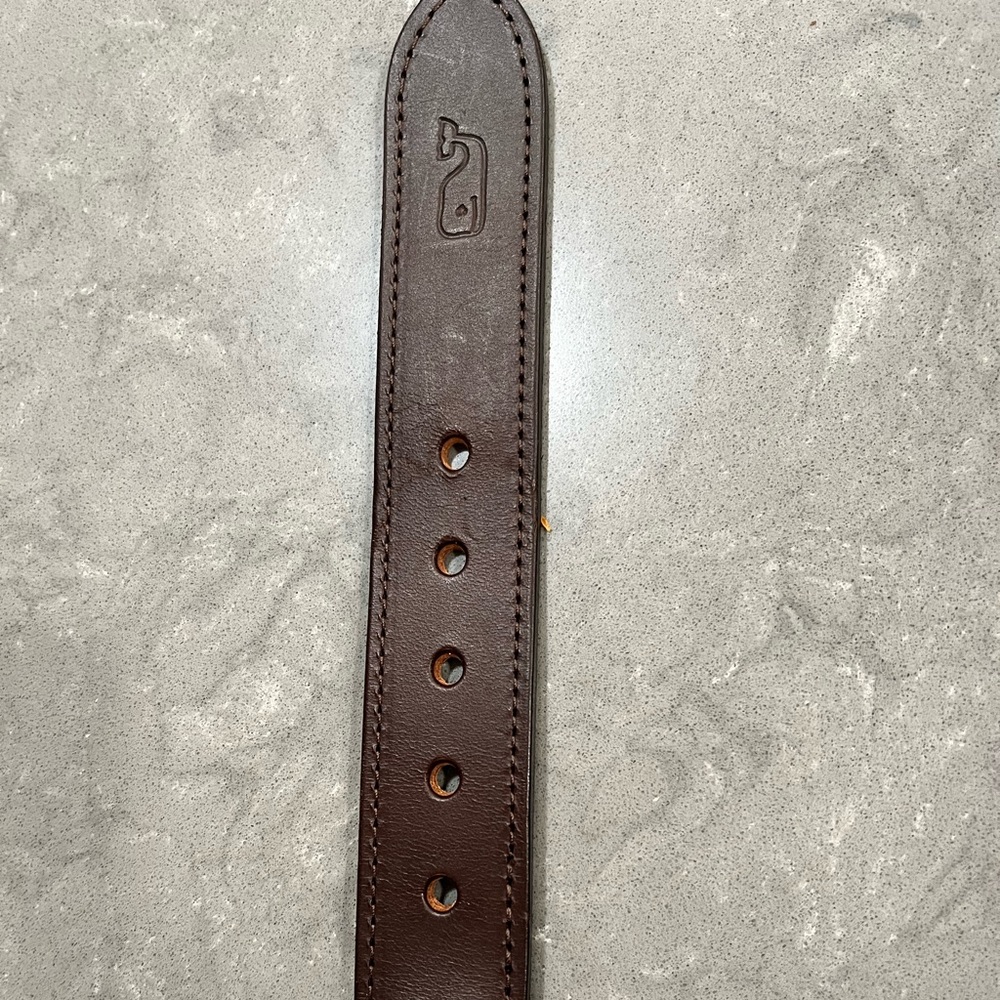 Vineyard Vines Canvas Belt - Boys. Great condition, bright red color.